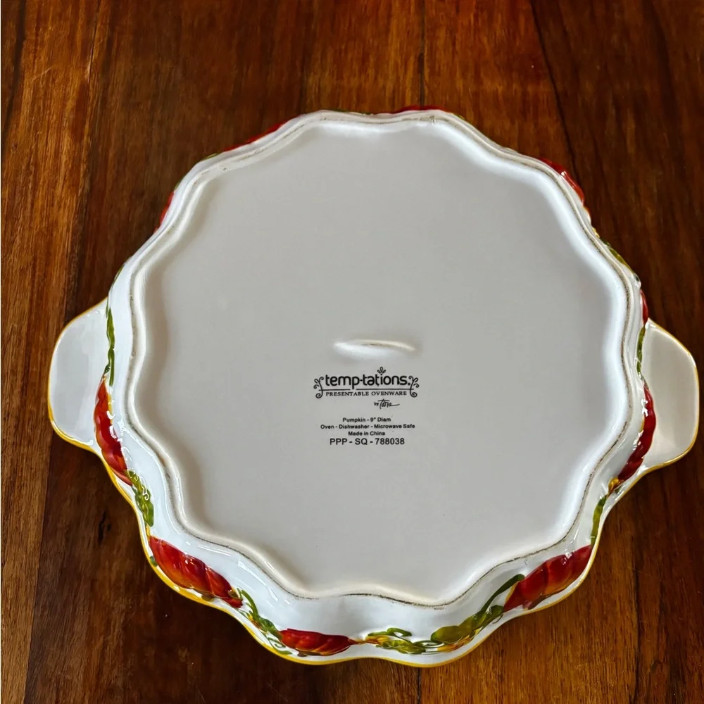 Temptations 9” Decorative Pie Plate - Picture 2 of 7